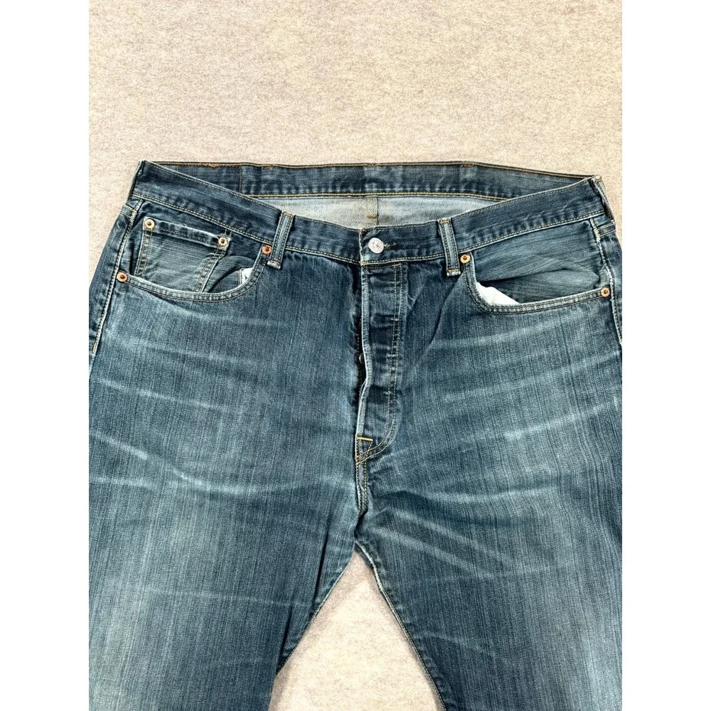 Levi's 501 Jeans Mens 38x32 Blue Denim Cotton Dark Wash Button Fly Straight Leg